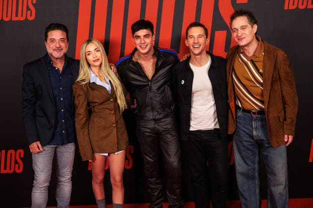 Photocall of the film Ídolos at the Hotel VP in Madrid, Spain - 15 Jan 2026 Enrique Arce, Ana Mena, Óscar Casas, Mat White Cross and Claudio Santamaría attend the photocall of the film Ídolos at the Hotel VP in Madrid. Madrid Spain Copyright: x xMarcoxBaradax xSOPAxImagesx MBARADA_0035
