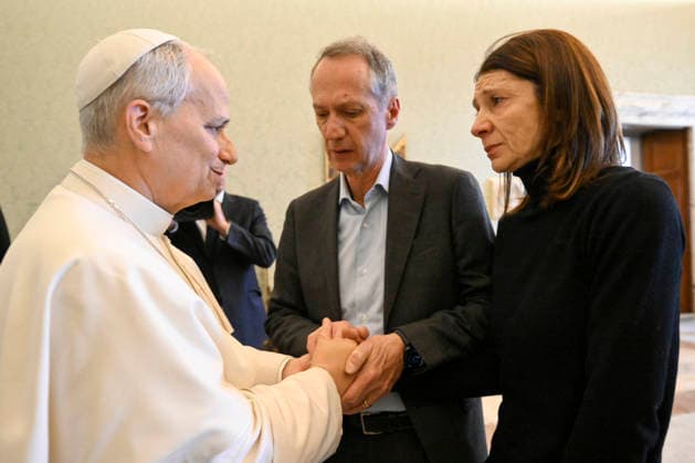 ITALY - POPE LEO XIV DURING A SPECIAL AUDIENCE WITH FAMILY MEMBERS OF THE YOUNG PEOPLE WHO DIED IN CRANS - MONTANA AT THE VATICAN - 2026 1 15 Italy, Rome, Vatican, 2026 1 15. Pope Leo XVI during a special audience with Family members of the young people who died in Crans-Montana at the Vatican EDITORIAL USE ONLY - NO BOOKS Copyright: xVATICANxMEDIAx