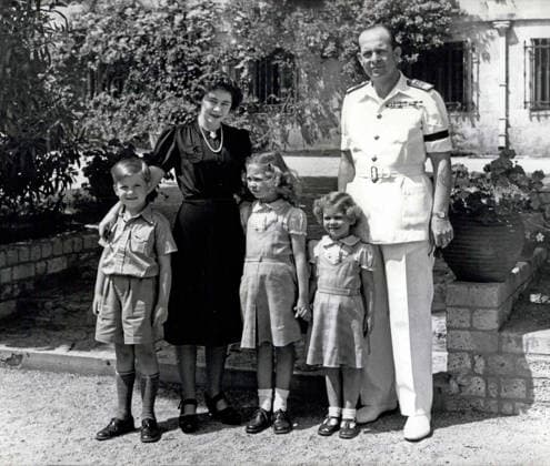 Death of Princess Irene of Greece FILE PHOTO ATHENS GREECE ca 1947 Royal Palace of Athens, King Paul, Queen Frederica, Prince Constantine, Princess Sophia and Princess Irene Europa Press 01 01 1947 Spain  Copyright: xEuropaxPressx 7221256