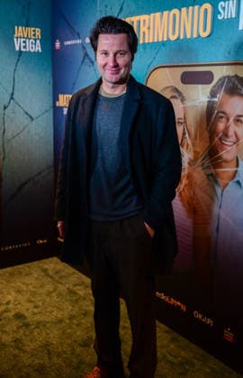 January 15, 2026, Madrid, Madrid, SPAIN: Photocall at the VIP premiere of the stage play Un Matrimonio Sin Filtros, held at Teatro Maravillas. Actors, guests, and cultural figures pose for the media during the opening night of this comedy production. In the image Fernando Andina Madrid SPAIN - ZUMAz108 20260115_znp_z108_051 Copyright: xRichardxZubelzux