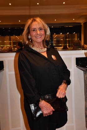 Diana Körner Premiere Wer schießt auf Frau Hummel Comedy at the Hotel Bayerischer Hof Munich January 15, 2026