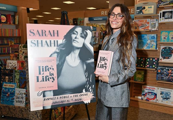 Sarah Shahi book signing Sarah Shahi at Sarah Shahi book signing: Life is Lifey: The A to Z™s of Naviagating Life™s Messy Middle at Barnes and Noble at The Grove on January 15, 2025 in Los Angeles, CA. Los Angeles Barnes and Noble at The Grove California USA Copyright: xLISAxOConnor AFF-USA.comx