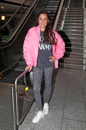Simone Ballack at the departure of the jungle camp candidates of the RTL reality TV show Ich bin ein Star holt mich hier raus to Australia at Frankfurt am Main Airport Frankfurt, 15 01 2026 Foto:xAgenturxWehnertx xGränzdörferx xFuturexImagex dschungelcamp_6122