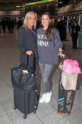 Birgit Fischer Höper and Simone Ballack at the departure of the jungle camp candidates of the RTL reality TV show Ich bin ein Star holt mich hier raus to Australia at Frankfurt am Main Airport Frankfurt, 15 01 2026 Foto:xAgenturxWehnertx xGränzdörferx xFuturexImagex dschungelcamp_6130