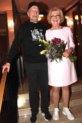 Performer Dirk Galuba, actor Saskia Vester, actress Munich 15 01 2026 Komoedie im Bayerischen Hof Premiere Wer schiesst auf Frau Hummel Photo Bernd Muenchen Muenchen
