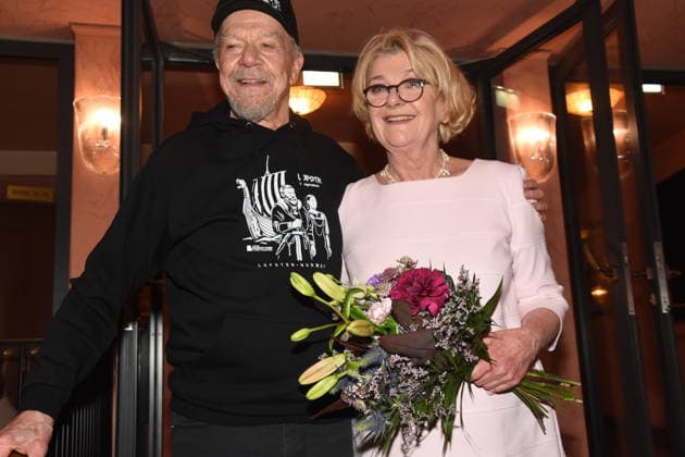 Performer Dirk Galuba, actor Saskia Vester, actress Munich 15 01 2026 Komoedie im Bayerischen Hof Premiere Wer schiesst auf Frau Hummel Photo Bernd Muenchen Muenchen