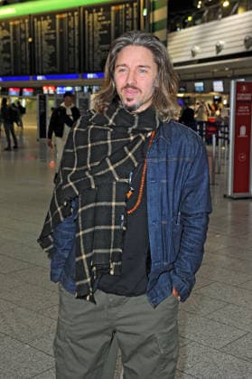 RTL Jungle Camp 2026 Gil Ofarim on the occasion of the departure of the candidates of the RTL program Ich bin ein Star holt mich hier raus to the Jungle Camp 2026 in Australia on 16 01 2026 at Frankfurt Main Airport 20260116MWI098982