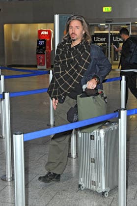 RTL Jungle Camp 2026 Gil Ofarim on the occasion of the departure of the candidates of the RTL program Ich bin ein Star holt mich hier raus to the Jungle Camp 2026 in Australia on 16 01 2026 at Frankfurt Main Airport 20260116MWI098995