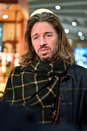 RTL Jungle Camp 2026 Gil Ofarim on the occasion of the departure of the candidates of the RTL program Ich bin ein Star holt mich hier raus to the Jungle Camp 2026 in Australia on 16 01 2026 at Frankfurt Main Airport 20260116MWI099348