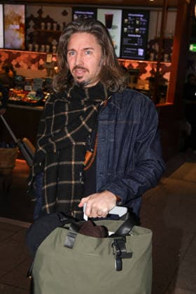Departure of the candidates of the RTL TV show ICH BIN EIN STAR HOLT MICH HIER RAUS Frankfurt Main, 16 01 2026 Gil Ofarim departing for Australia to the RTL Jungle Camp 2026 at Frankfurt Airport Hesse Germany Copyright: xMatthiasxGränzdörferx