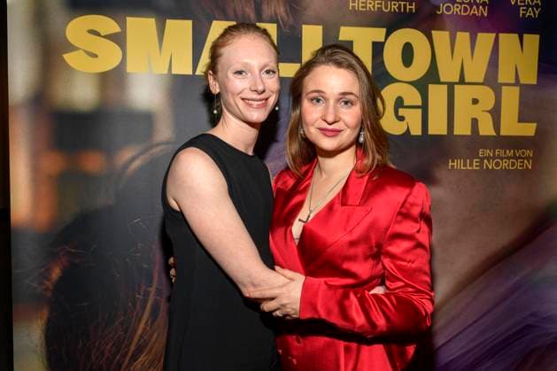 abb Dana Herfurth and Hille Norden as guests on the red carpet at the premiere of the movie SmallTown Girl at the cinema in the Kulturbrauerei on 15 01 2026 Berlin Germany
