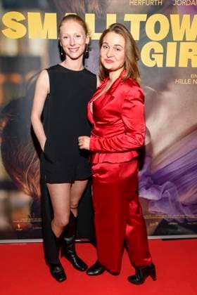 abb Dana Herfurth and Hille Norden as guests on the red carpet at the premiere of the movie SmallTown Girl at the cinema in the Kulturbrauerei on 15 01 2026 Berlin Germany