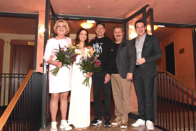 Actor Saskia Vester, Actress Anna Lena Class, Actress Dirk Galuba, Actor Aykut Kayacik Actor Alexander Mattheis Actor Muenchen 15 01 2026 Komoedie im Bayerischen Hof Premiere Wer schiesst auf Frau Hummel Foto Bernd Muenchen Muenchen