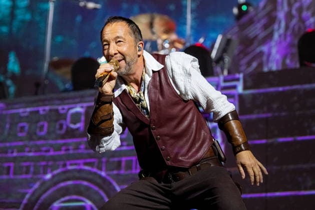 DJ BoBo, Europa Park Arena, The Great Adventure, concert, January 15, Europa Park Rust, Eurodance, live show, spectacular stage, lighting effects, dancers, choreography, hits, fans, sold out, tour start, multimedia show, VR experience, Copyright: xFINLEYxMÖRCHx