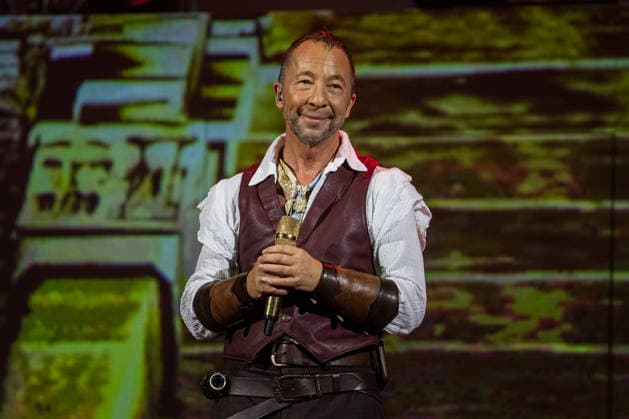 DJ BoBo, Europa Park Arena, The Great Adventure, concert, January 15, Europa Park Rust, Eurodance, live show, spectacular stage, lighting effects, dancers, choreography, hits, fans, sold out, tour start, multimedia show, VR experience, Copyright: xFINLEYxMÖRCHx