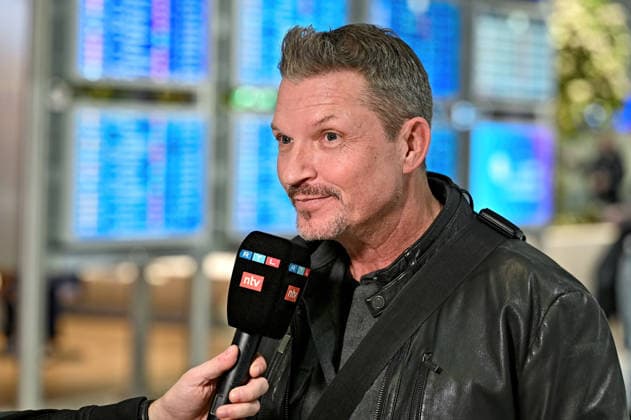 RTL Dschungelcamp 2026 Hardy Krüger junior on the occasion of the departure of the candidates of the RTL program Ich bin ein Star holt mich hier raus to the Jungle Camp 2026 in Australia on 16 01 2026 at Frankfurt Main Airport 20260116MWI100354