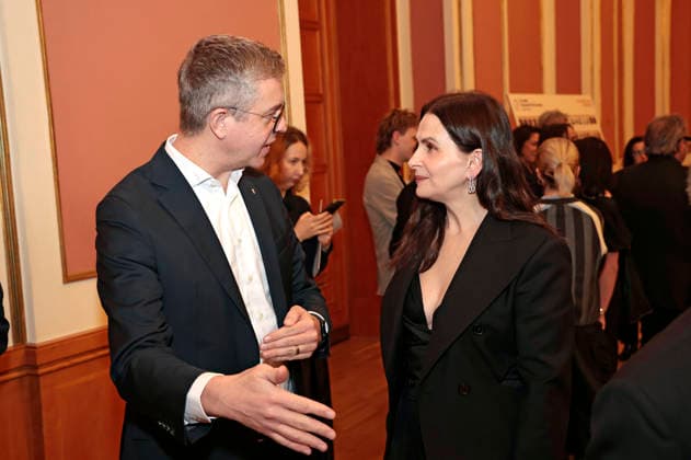 Stefan Evers and Juliette Binoche at the Mayor s Night of the European Film Academy as part of the 38 European Film Awards in the Rotes Rathaus Berlin, 16 01 2026 Foto:xS.xGabschx xFuturexImagex mayors_6114