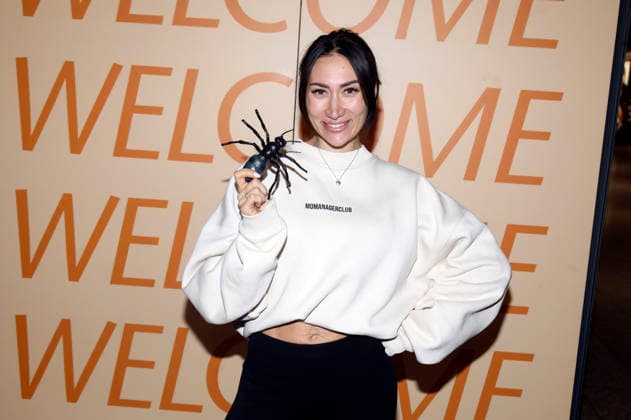 Samira Yavuz at the departure of the jungle camp candidates of the RTL reality TV show Ich bin ein Star holt mich hier raus to Australia at Frankfurt am Main Airport Frankfurt, 16 01 2026 Foto:xAgenturxWehnertx xGränzdörferx xFuturexImagex dschungelcamp_6192