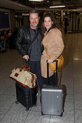 Hardy Krüger jr with wife Alice Krüger at the departure of the jungle camp candidates of the RTL reality TV show Ich bin ein Star holt mich hier raus to Australia at Frankfurt am Main Airport Frankfurt, 16 01 2026 Foto:xAgenturxWehnertx xGränzdörferx xFuturexImagex dschungelcamp_6202