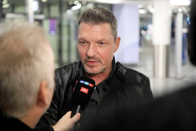 Hardy Krüger jr at the departure of the jungle camp candidates of the RTL reality TV show Ich bin ein Star holt mich hier raus to Australia at Frankfurt am Main Airport Frankfurt, 16 01 2026 Foto:xAgenturxWehnertx xGränzdörferx xFuturexImagex dschungelcamp_6203