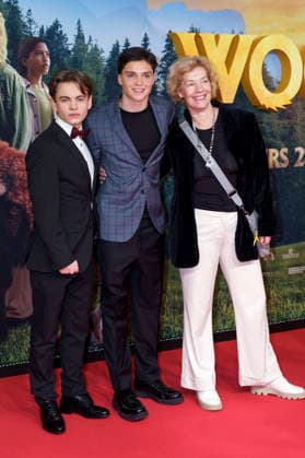 Emil Bloch, Emile Cherif and guest at the premiere of the movie Woodwalkers 2 at Mathäser Filmpalast Munich, 16 01 2026 Foto:xN.xKolinzx xFuturexImagex woodwalkers_6172