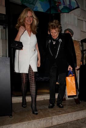 Rod Stewart and Penny Lancaster leave Annabelle s Rod Stewart carries a Louis Vuitton bag as he and Penny Lancaster leave private members club Annabelle s in the small hours, London, UK, 16 January 2026., Credit:James Smart Pictures Avalon  Copyright: xJames SmartxPicturesx xAvalonx 1066658936