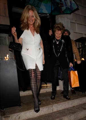 Rod Stewart and Penny Lancaster leave Annabelle s Rod Stewart carries a Louis Vuitton bag as he and Penny Lancaster leave private members club Annabelle s in the small hours, London, UK, 16 January 2026., Credit:James Smart Pictures Avalon  Copyright: xJames SmartxPicturesx xAvalonx 1066658956