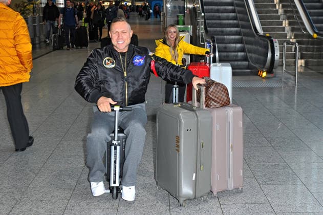 RTL Dschungelcamp 2026 Patrick Romer and Annelie Henze on the occasion of the departure of the candidates of the RTL program Ich bin ein Star holt mich hier raus to the Jungle Camp 2026 in Australia on 17 01 2026 at Frankfurt Main Airport 20260117MWI101313