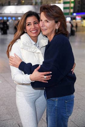 Eva Benetatou, Claudia Obert Departure of the candidates of the RTL TV show ICH BIN EIN STAR, HOLT MICH HIER RAUS at Frankfurt Airport in Frankfurt am Main on 17 01 2026