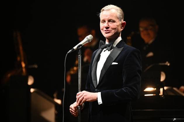 Max Raabe and the Palast Orchester invite you to stroke the bumblebee at the Philharmonie Essen FOR EDITORIAL PURPOSES ONLY EDITORIAL USE ONLY p Max Raabe and the Palast Orchester will perform at the Philharmonie Essen on Friday, January 16, 2026 Germany NRW Essen Copyright VladimirxWegener Copyright: VladimirxWegener doc8466jbtqecm1ngkl2hge ,EDITORIAL USE ONLY Copyright: VladimirxWegener