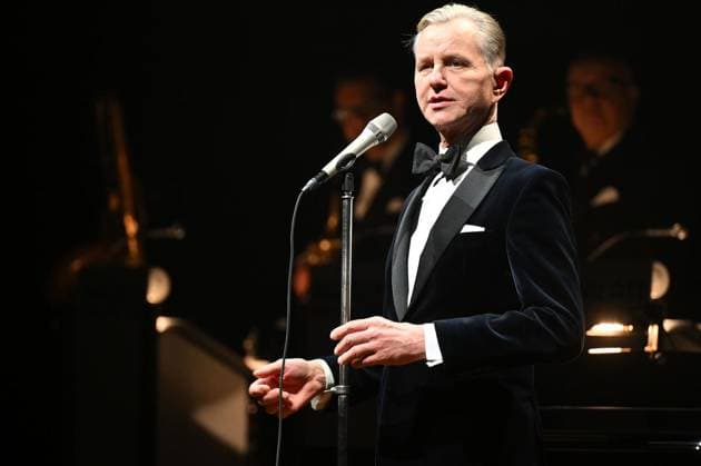 Max Raabe and the Palast Orchester invite you to stroke the bumblebee at the Philharmonie Essen FOR EDITORIAL PURPOSES ONLY EDITORIAL USE ONLY p Max Raabe and the Palast Orchester will perform at the Philharmonie Essen on Friday, January 16, 2026 Germany NRW Essen Copyright VladimirxWegener Copyright: VladimirxWegener doc8466jcbgvp419rn4nuv1 ,EDITORIAL USE ONLY Copyright: VladimirxWegener