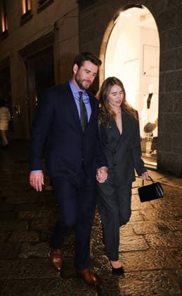 MFW - Ralph Lauren Afterparty Arrivals Liam Hemsworth and girlfriend Gabriella Brooks are seen holding hands while arriving at the Ralph Lauren After Party after attending the fashion show during Milan s Fashion Week Men s Fall Winter 2026-2027 in Milan, Italy on January 16, 2026. Photo by Alessandro Bremec IPA ABACAPRESS.COM Milan Italy  Copyright: xIPA ABACAx