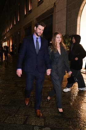 MFW - Ralph Lauren Afterparty Arrivals Liam Hemsworth and girlfriend Gabriella Brooks are seen holding hands while arriving at the Ralph Lauren After Party after attending the fashion show during Milan s Fashion Week Men s Fall Winter 2026-2027 in Milan, Italy on January 16, 2026. Photo by Alessandro Bremec IPA ABACAPRESS.COM Milan Italy  Copyright: xIPA ABACAx
