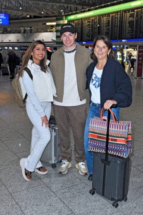 RTL Dschungelcamp 2026 Eva Benetatou , Claudia Obert and Max Suhr on the occasion of the departure of the candidates of the RTL program Ich bin ein Star holt mich hier raus to the Jungle Camp 2026 in Australia on 17 01 2026 at Frankfurt Main Airport 20260117MWI101143