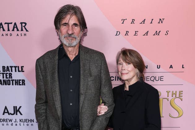 American Cinematheque s 5th Annual Tribute To The Crafts HOLLYWOOD, LOS ANGELES, CALIFORNIA, USA - JANUARY 16: Jack Fisk and wife Sissy Spacek arrive at the American Cinematheque s 5th Annual Tribute To The Crafts held at The Egyptian Theatre Hollywood on January 16, 2026 in Hollywood, Los Angeles, California, United States., Credit:Xavier Collin Avalon United States, California, Hollywood, The Egyptian Theatre Hollywood  Copyright: xXavierxCollinx xAvalonx 1066765148