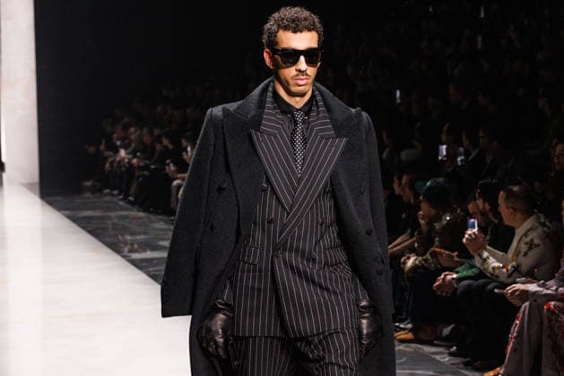 News - Dolce & Gabbana - Runway - Milan Fashion Week - Menswear Fall Winter 2026-2027 A model walks the runway during the Dolce &amp; Gabbana Fall Winter 2026 2027 menswear show at Milan Men s Fashion Week, on January 17, 2026, in Milan, Italy. Photo by Cinzia Camela. Milan Metropol Italy Copyright: xCinziaxCamelax xLiveMediax LPN_2241897