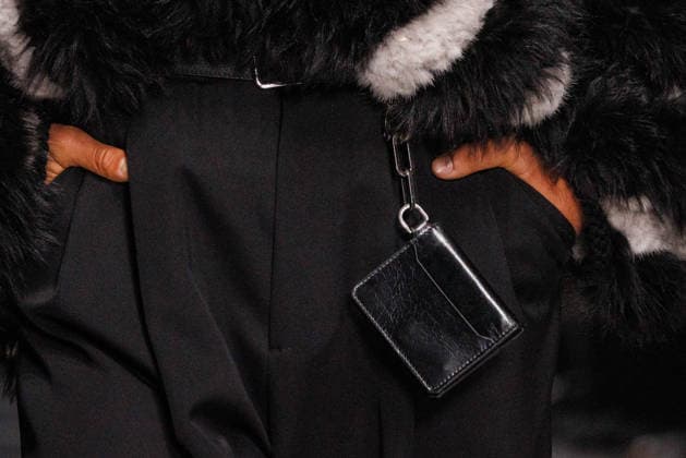 News - Dolce & Gabbana - Runway - Milan Fashion Week - Menswear Fall Winter 2026-2027 A model (detail) walks the runway during the Dolce &amp; Gabbana Fall Winter 2026 2027 menswear show at Milan Men s Fashion Week, on January 17, 2026, in Milan, Italy. Photo by Cinzia Camela. Milan Metropol Italy Copyright: xCinziaxCamelax xLiveMediax LPN_2241912
