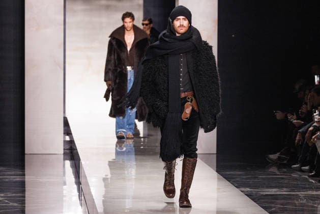 News - Dolce & Gabbana - Runway - Milan Fashion Week - Menswear Fall Winter 2026-2027 A model walks the runway during the Dolce &amp; Gabbana Fall Winter 2026 2027 menswear show at Milan Men s Fashion Week, on January 17, 2026, in Milan, Italy. Photo by Cinzia Camela. Milan Metropol Italy Copyright: xCinziaxCamelax xLiveMediax LPN_2241927
