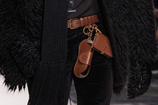 News - Dolce & Gabbana - Runway - Milan Fashion Week - Menswear Fall Winter 2026-2027 A model (detail) walks the runway during the Dolce &amp; Gabbana Fall Winter 2026 2027 menswear show at Milan Men s Fashion Week, on January 17, 2026, in Milan, Italy. Photo by Cinzia Camela. Milan Metropol Italy Copyright: xCinziaxCamelax xLiveMediax LPN_2241929