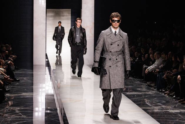 News - Dolce & Gabbana - Runway - Milan Fashion Week - Menswear Fall Winter 2026-2027 A model walks the runway during the Dolce &amp; Gabbana Fall Winter 2026 2027 menswear show at Milan Men s Fashion Week, on January 17, 2026, in Milan, Italy. Photo by Cinzia Camela. Milan Metropol Italy Copyright: xCinziaxCamelax xLiveMediax LPN_2241957