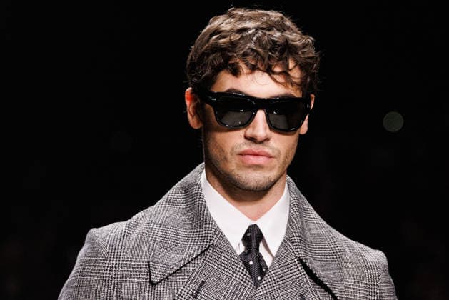News - Dolce & Gabbana - Runway - Milan Fashion Week - Menswear Fall Winter 2026-2027 A model walks the runway during the Dolce &amp; Gabbana Fall Winter 2026 2027 menswear show at Milan Men s Fashion Week, on January 17, 2026, in Milan, Italy. Photo by Cinzia Camela. Milan Metropol Italy Copyright: xCinziaxCamelax xLiveMediax LPN_2241960