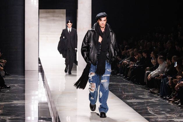 News - Dolce & Gabbana - Runway - Milan Fashion Week - Menswear Fall Winter 2026-2027 A model walks the runway during the Dolce &amp; Gabbana Fall Winter 2026 2027 menswear show at Milan Men s Fashion Week, on January 17, 2026, in Milan, Italy. Photo by Cinzia Camela. Milan Metropol Italy Copyright: xCinziaxCamelax xLiveMediax LPN_2241974