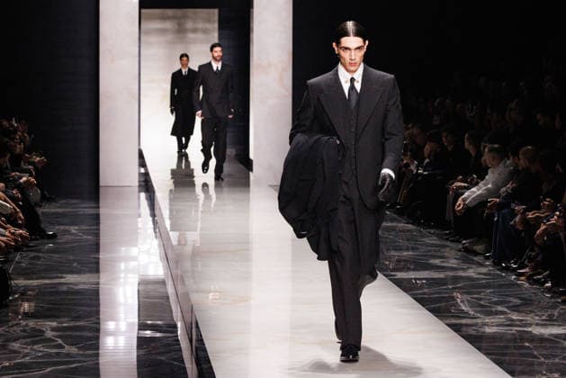 News - Dolce & Gabbana - Runway - Milan Fashion Week - Menswear Fall Winter 2026-2027 A model walks the runway during the Dolce &amp; Gabbana Fall Winter 2026 2027 menswear show at Milan Men s Fashion Week, on January 17, 2026, in Milan, Italy. Photo by Cinzia Camela. Milan Metropol Italy Copyright: xCinziaxCamelax xLiveMediax LPN_2241982
