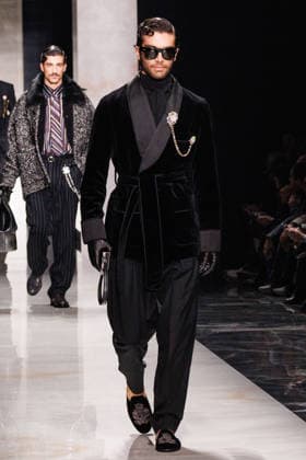 News - Dolce & Gabbana - Runway - Milan Fashion Week - Menswear Fall Winter 2026-2027 A model walks the runway during the Dolce &amp; Gabbana Fall Winter 2026 2027 menswear show at Milan Men s Fashion Week, on January 17, 2026, in Milan, Italy. Photo by Cinzia Camela. Milan Metropol Italy Copyright: xCinziaxCamelax xLiveMediax LPN_2242078