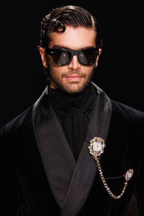 News - Dolce & Gabbana - Runway - Milan Fashion Week - Menswear Fall Winter 2026-2027 A model walks the runway during the Dolce &amp; Gabbana Fall Winter 2026 2027 menswear show at Milan Men s Fashion Week, on January 17, 2026, in Milan, Italy. Photo by Cinzia Camela. Milan Metropol Italy Copyright: xCinziaxCamelax xLiveMediax LPN_2242081