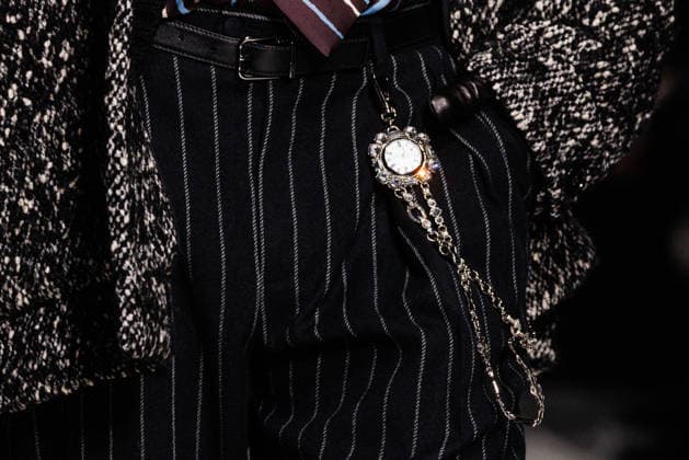 News - Dolce & Gabbana - Runway - Milan Fashion Week - Menswear Fall Winter 2026-2027 A model (detail) walks the runway during the Dolce &amp; Gabbana Fall Winter 2026 2027 menswear show at Milan Men s Fashion Week, on January 17, 2026, in Milan, Italy. Photo by Cinzia Camela. Milan Metropol Italy Copyright: xCinziaxCamelax xLiveMediax LPN_2242090