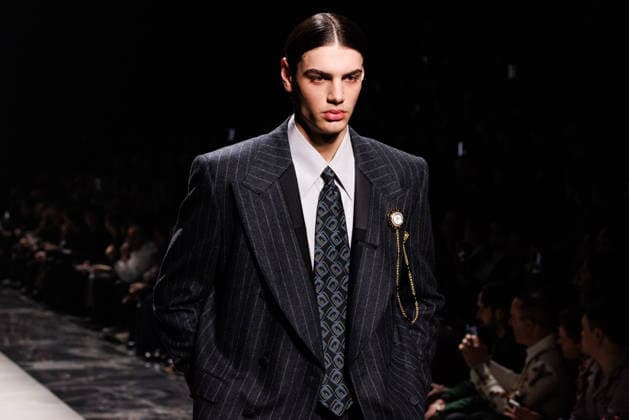 News - Dolce & Gabbana - Runway - Milan Fashion Week - Menswear Fall Winter 2026-2027 A model walks the runway during the Dolce &amp; Gabbana Fall Winter 2026 2027 menswear show at Milan Men s Fashion Week, on January 17, 2026, in Milan, Italy. Photo by Cinzia Camela. Milan Metropol Italy Copyright: xCinziaxCamelax xLiveMediax LPN_2242093