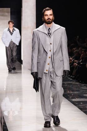 News - Dolce & Gabbana - Runway - Milan Fashion Week - Menswear Fall Winter 2026-2027 A model walks the runway during the Dolce &amp; Gabbana Fall Winter 2026 2027 menswear show at Milan Men s Fashion Week, on January 17, 2026, in Milan, Italy. Photo by Cinzia Camela. Milan Metropol Italy Copyright: xCinziaxCamelax xLiveMediax LPN_2242107