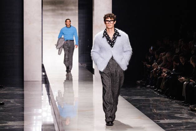 News - Dolce & Gabbana - Runway - Milan Fashion Week - Menswear Fall Winter 2026-2027 A model walks the runway during the Dolce &amp; Gabbana Fall Winter 2026 2027 menswear show at Milan Men s Fashion Week, on January 17, 2026, in Milan, Italy. Photo by Cinzia Camela. Milan Metropol Italy Copyright: xCinziaxCamelax xLiveMediax LPN_2242111