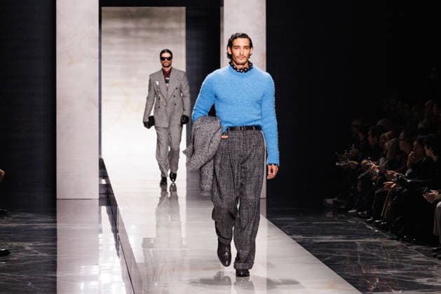 News - Dolce & Gabbana - Runway - Milan Fashion Week - Menswear Fall Winter 2026-2027 A model walks the runway during the Dolce &amp; Gabbana Fall Winter 2026 2027 menswear show at Milan Men s Fashion Week, on January 17, 2026, in Milan, Italy. Photo by Cinzia Camela. Milan Metropol Italy Copyright: xCinziaxCamelax xLiveMediax LPN_2242120